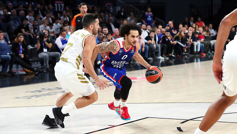 Shane'as Larkinas prie&scaron; Facundo Campazzo