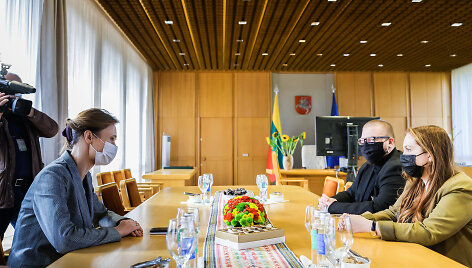 Viktorija Čmilytė-Nielsen susitiko su &bdquo;Kaunas Pride&ldquo; atstovais