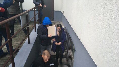 Į teismą atvesdinta Alina Sriebaliūtė