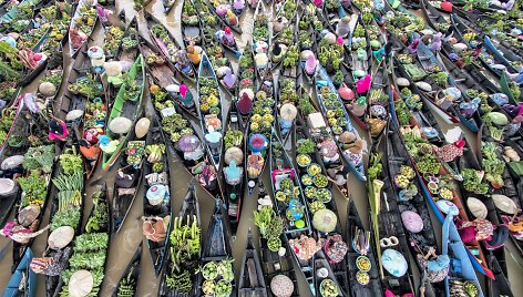 Plaukiojantis turgus Indonezijoje