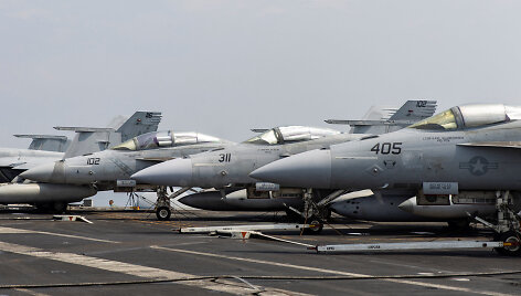 Naikintuvai F-18