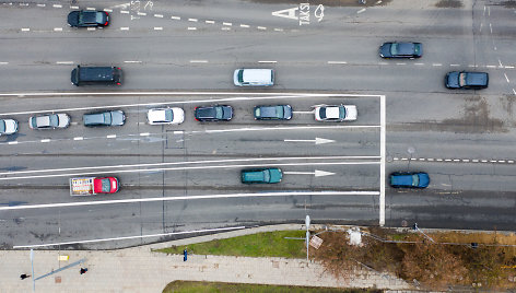 Eismo pakitimai įvažiavime į Konstitucijos prospektą