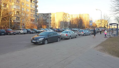 Autobusų stotelė Justini&scaron;kėse