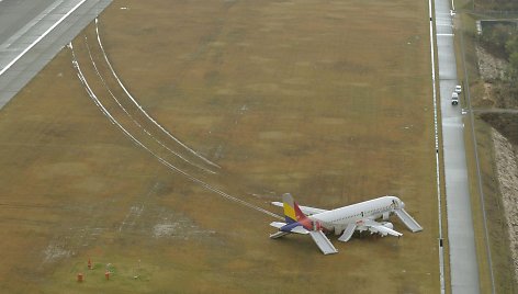 „Asiana“ oro linijų lėktuvas „Airbus A320“