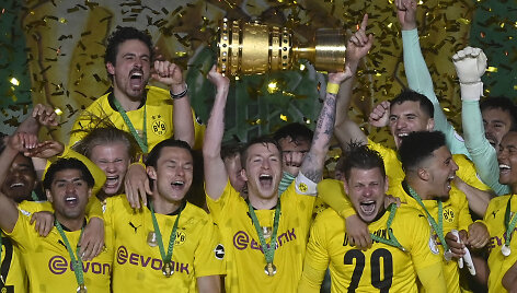Dortmundo &bdquo;Borussia&ldquo; triumfas
