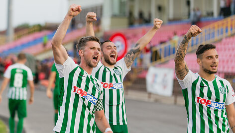 Vilniaus &bdquo;Žalgirio&ldquo; futbolininkai: S.Mikoliūnas, M.Karamarko, H.Videmontas. 
