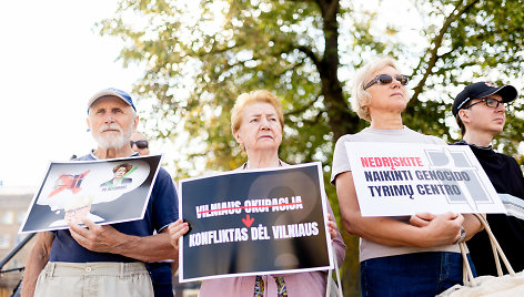 Protestas dėl Lietuvos gyventojų genocido ir rezistencijos tyrimų centro reformos