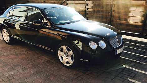 Parduodamas dujinę įrangą turintis &bdquo;Bentley Flying Spur&ldquo; 