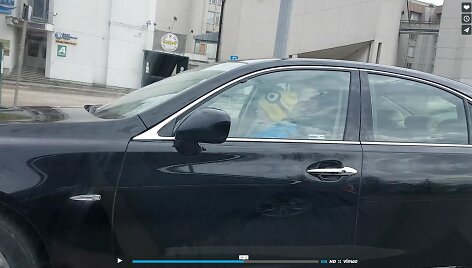 Mažametis prie &bdquo;Lexus&ldquo; vairo