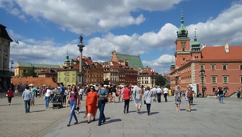 Var&scaron;uvos pilies ir senamiesčio panorama