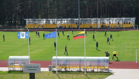 Varėnos stadione vyks sporto &scaron;ventė