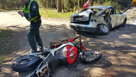 Motociklo vairuotojas atsidūrė ligoninėje
