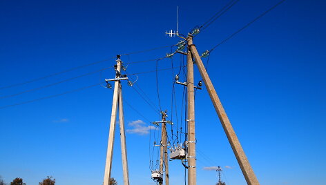 Dėl i&scaron;manaus tinklo elektros energija pasiekia gyventojus net ir pažeidus liniją