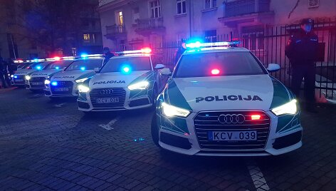 Nauji policijos automobiliai