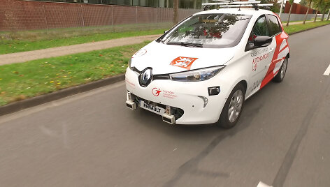 &bdquo;Renault&ldquo; į gatves i&scaron;leido autonominį &bdquo;Zoe&ldquo; taksi