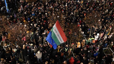 Vengrijos planas kontroliuoti teatrus i&scaron;provokavo protestus
