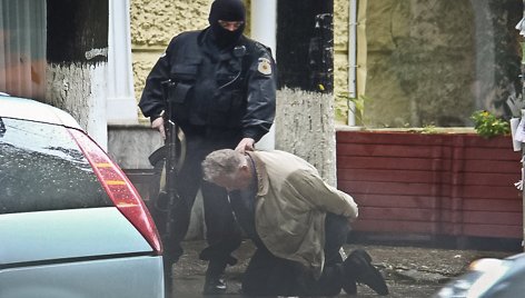 Policininkai sulaiko Teodorą Chetrusą 