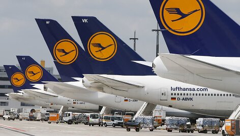 &bdquo;Lufthansa&ldquo; dėl streiko at&scaron;aukė tūkstančius skrydžių.