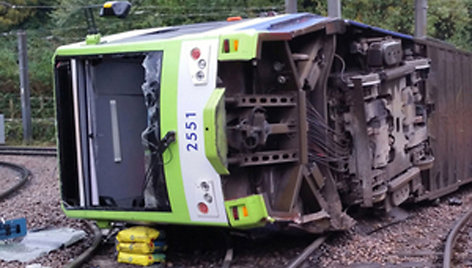 Apsivertus tramvajui žuvo septyni žmonės