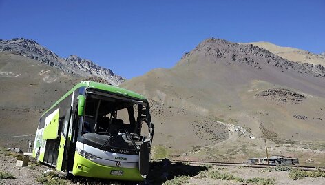 Argentinoje apvirto autobusas.