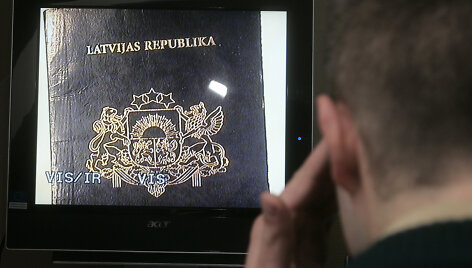Dokumentų patikra Latvijos ir Rusijos pasienyje 