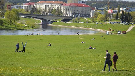 Pieva prie Baltojo tilto Vilniuje 