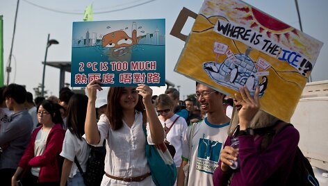 Protestuotojai, reikalaujantys sprendimo dėl klimato kaitos