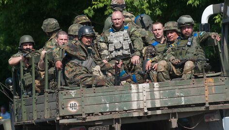 Ukrainiečių kariai netoli Marjinkos miestelio, Ukrainoje