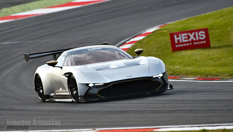 „Aston Martin Vulcan“