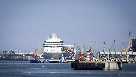 Pirmadienis prie perkėlos į Kur&scaron;ių neriją