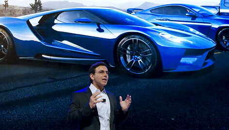 &bdquo;Ford&ldquo; autonominis automobilis ir &bdquo;Ford Motor&ldquo; generalinis direktorius Markas Fieldsas