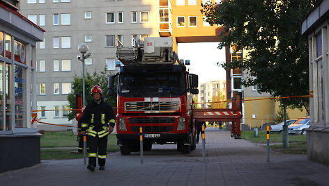 Ugniagesių pratybos daugiaauk&scaron;čiame pastate