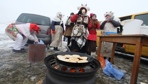 Didžiosios Naisių Užgavėnės – antisemitizmą nupūtė vėjas