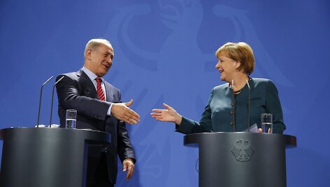 Benjaminas Netanyahu ir Angela Merkel
