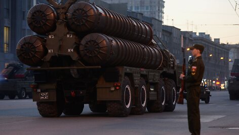 S-400 prie&scaron;lėktuvinė raketinė sistema