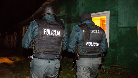 Policija čigonų tabore