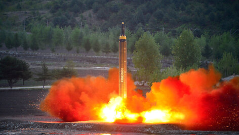 Raketa &bdquo;Hwasong 12&ldquo;