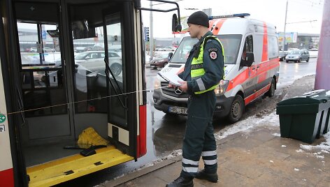 Vilniuje troleibusas sužalojo jaunuolį.