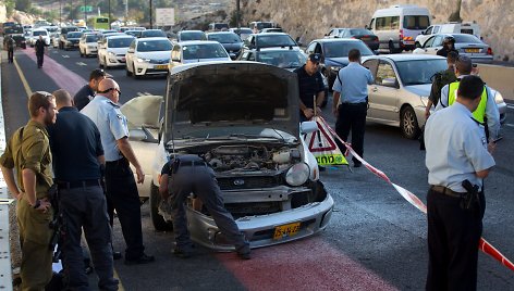 Vakarų Krante palestinietė detonavo automobilį.