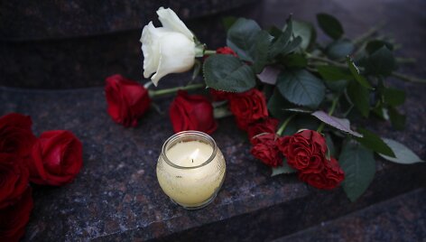 Rusijos gyventojai pagerbia katastrofos aukas