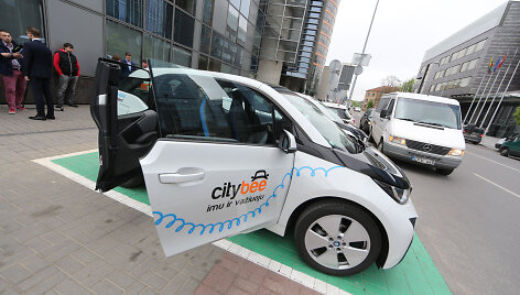 &bdquo;CityBee&ldquo; elektromobilių įkrovimo stotelės prie Vilniaus savivaldybės atidarymas