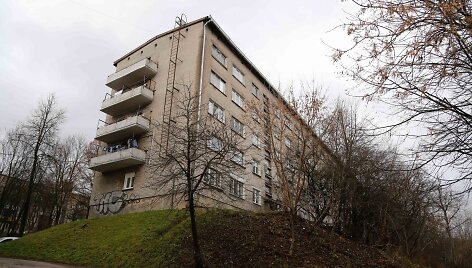 Namas, kuriame gyveno ir vakar slėpėsi Igoris Molotkovas