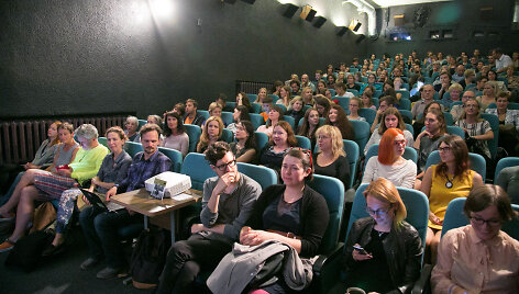 Kino teatras &bdquo;Skalvija&ldquo; atnaujino kino salę