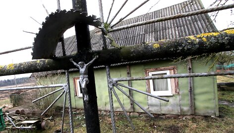 Sodyba, kurioje moteris pagimdė ir pražudė savo kūdikį