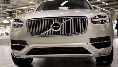 Naujas &bdquo;Volvo&ldquo; automobilis gamykloje 