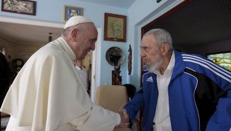 Popiežius Pranci&scaron;kus susitiko su Fideliu Castro