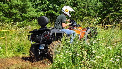 Keturračių &bdquo;CFMOTO&ldquo; bandymai