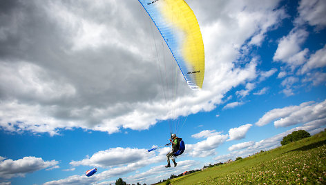 Parasparnių pilotai mokėsi kaip elgtis kritinėse situacijose