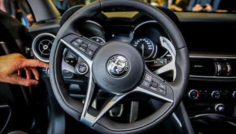 &bdquo;Alfa romeo&ldquo; naujo automobilio pristatymas