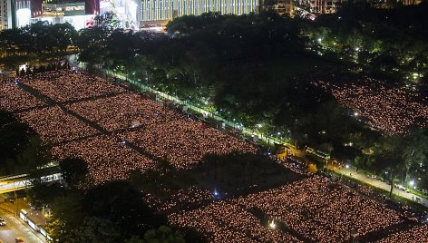 Tiananmenio aikštėje vyko 1989 m. protestuotojų žudynių minėjimas